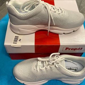 Propet Stability Fly Sneakers